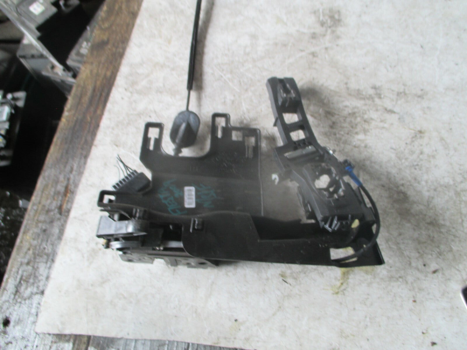 FORD FIESTA 2009 MK7 NSF FRONT PASSENGER SIDE DOOR LOCK MECHANISM 8A61B21979