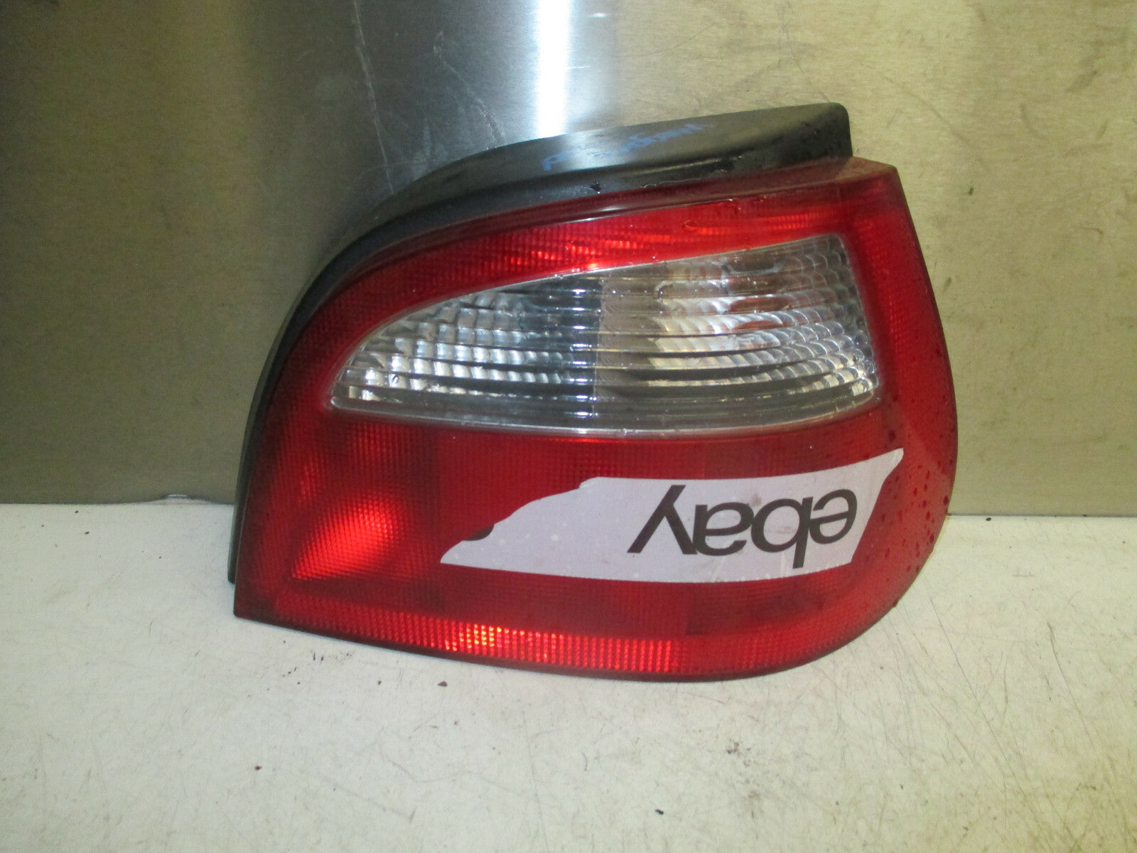 RENAULT MEGANE 2001 OSR DRIVER SIDE REAR TAIL LIGHT