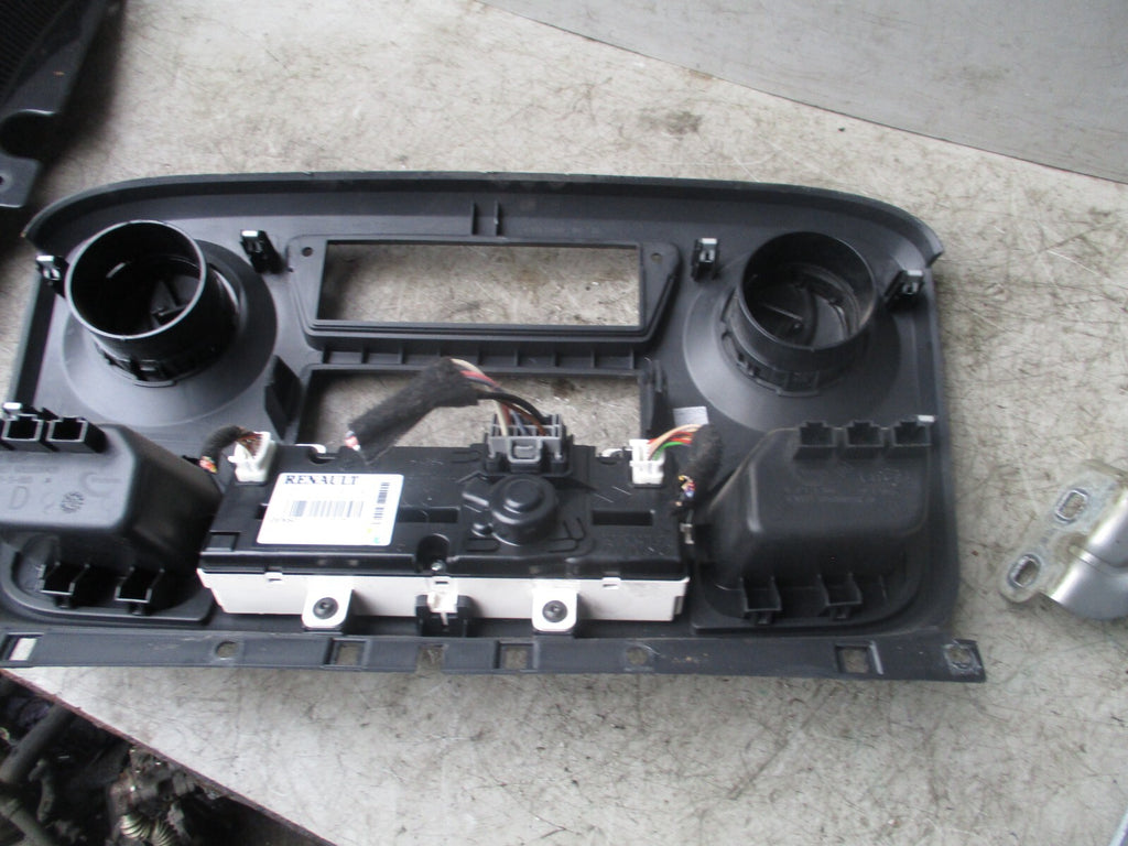 2013 RENAULT MASTER MK3 AC HEATER CONTROL WITH TRIM 275100013R