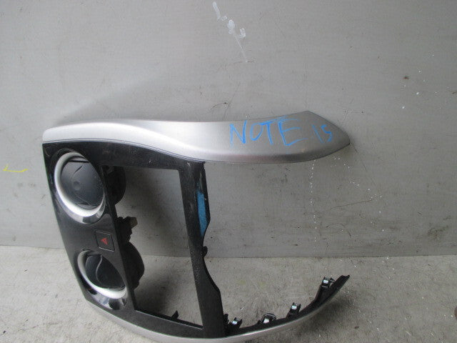 NISSAN NOTE E12 2015 CENTER AIR VENT RADIO SURROUND 682603VV0A