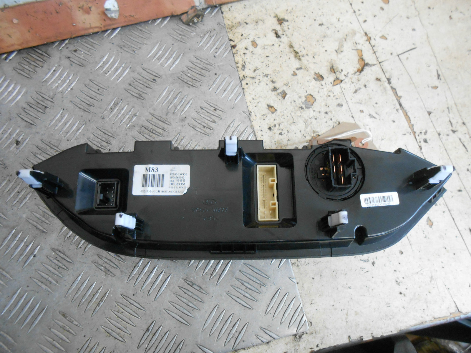 KIA RIO MK3 2015 A/C AIR CON HEATER CLIMATE CONTROL SWITCH PANEL 97250-1W830