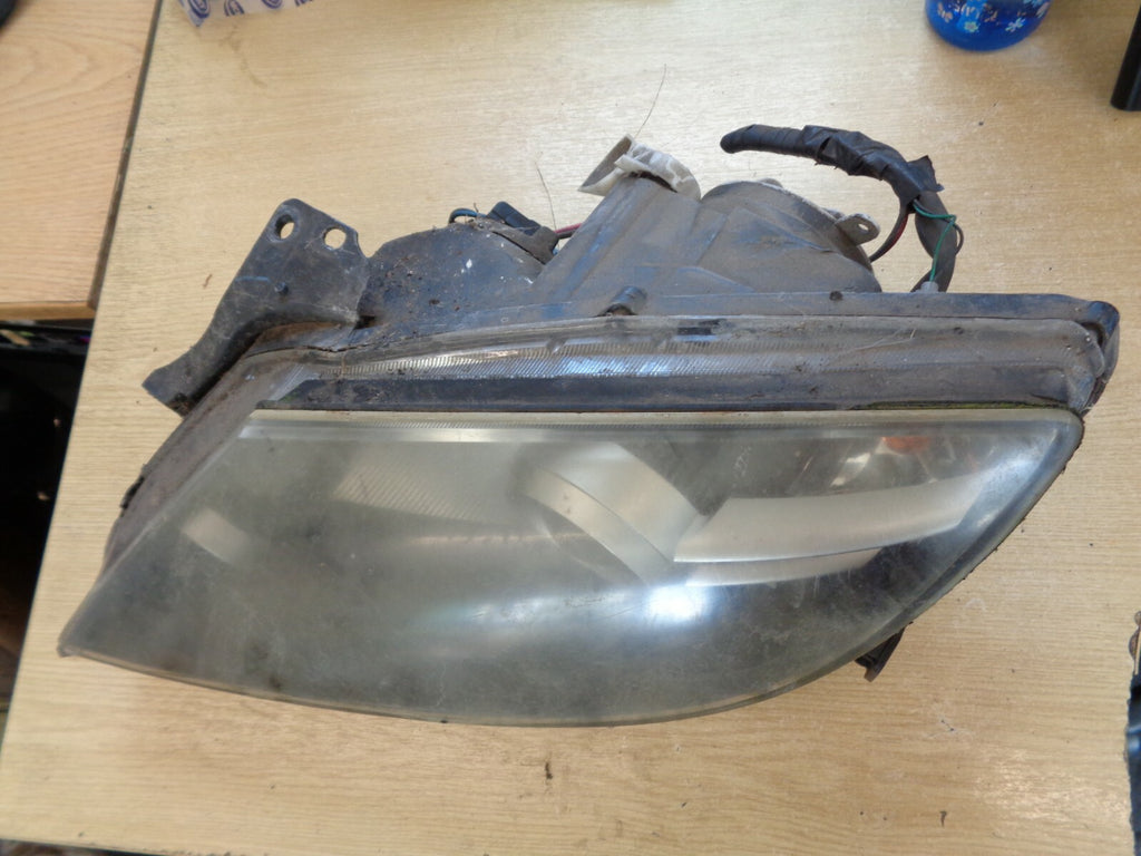 MAZDA RX-8 2007 FRONT PASSENGER SIDE HEADLIGHT DAMAGED