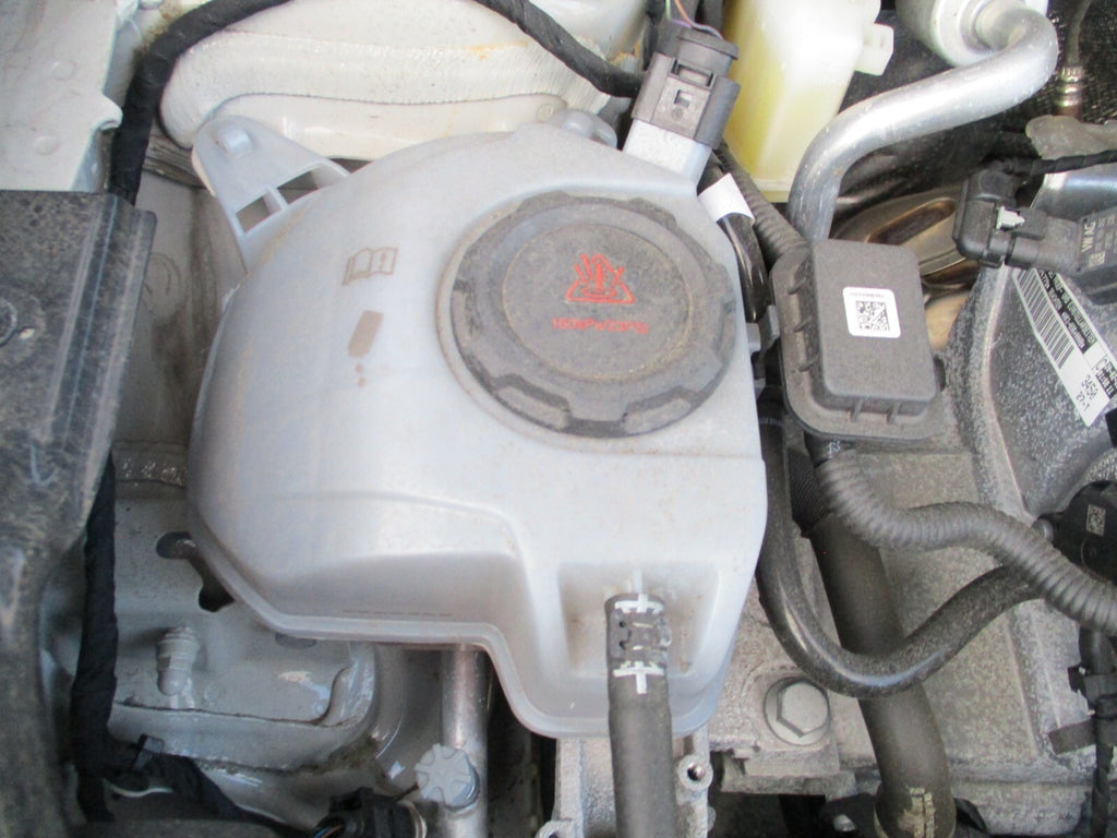 2023 VW VOLKSWAGEN T CROSS COOLANT WATER EXPANSION OVERFLOW TANK 2Q0121407D