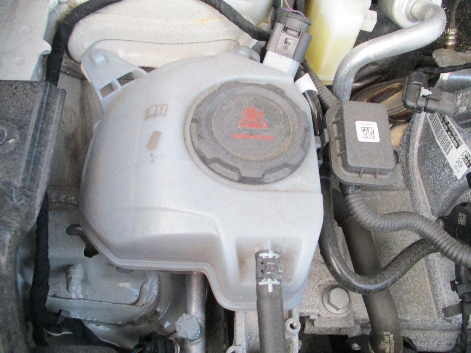 2023 VW VOLKSWAGEN T CROSS COOLANT WATER EXPANSION OVERFLOW TANK 2Q0121407D