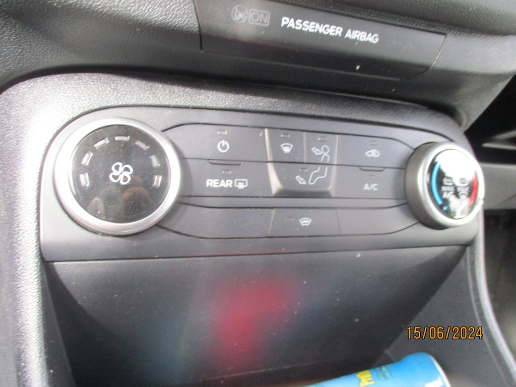 FORD FIESTA MK8 2023 HEATER AC CLIMATE CONTROL SWITCH PANEL