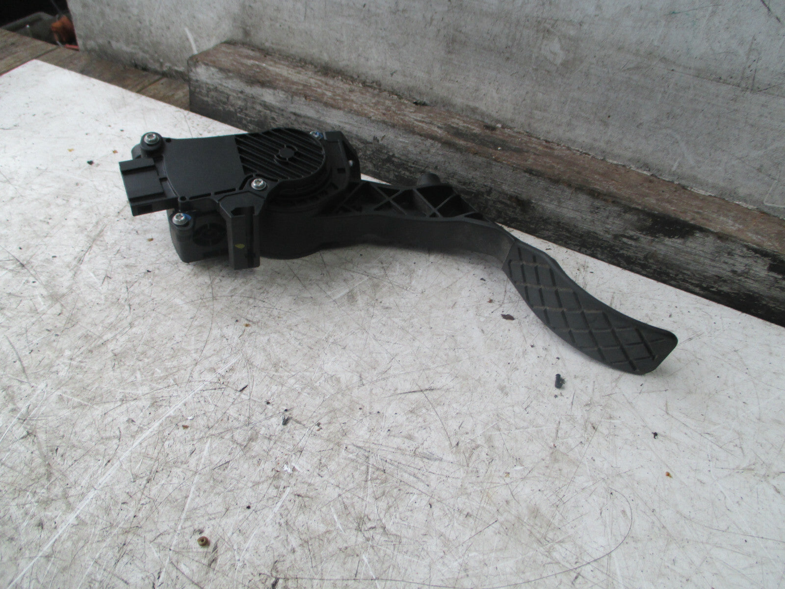 AUDI A1 8X 2015 1.4 PETROL ACCELERATOR THROTTLE PEDAL 6R2721503D