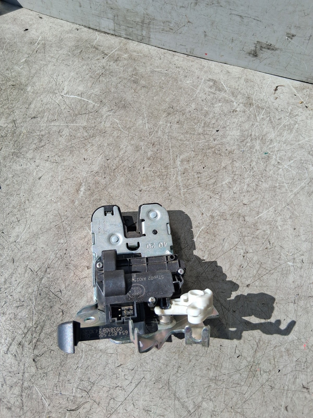 2021 SKODA SCALA BOOT TAILGATE LOCK 654827505