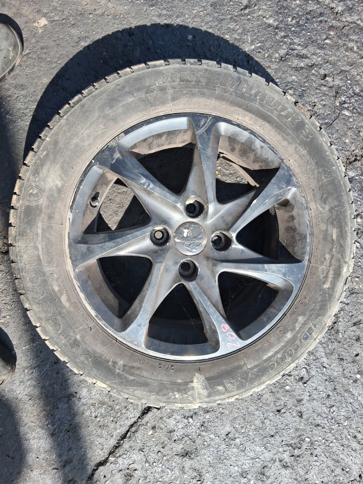 2012 PEUGEOT 208 15 INCH ALLOY WHEEL WITH TYRE 185/65R15