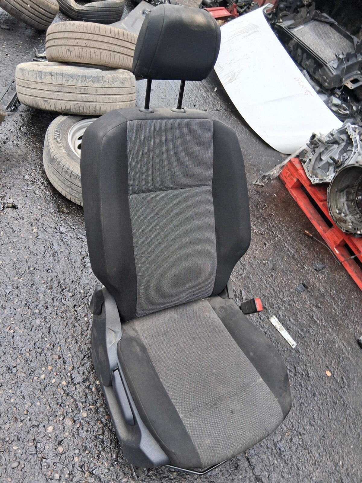 CITROEN BERLINGO PARTNER MK3 K9 2023 OSF DRIVER SIDE FRONT FABRIC SEAT CLOTH