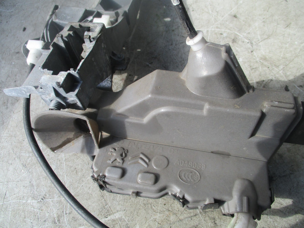 2013 PEUGEOT 5008 OSF FRONT DRIVER SIDE DOOR LOCK MECHANISM 006234