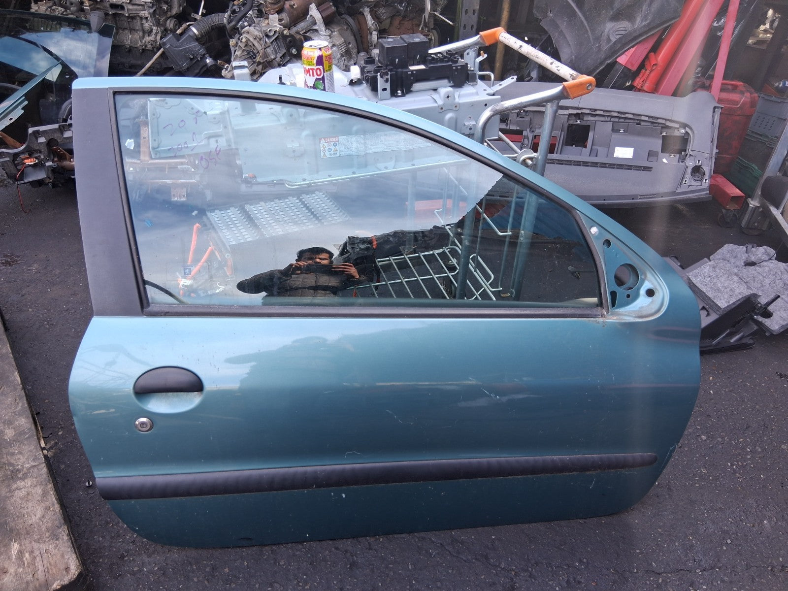2001 PEUGEOT 206 3 DOOR OSF DRIVER SIDE FRONT COMPLETE DOOR GREEN