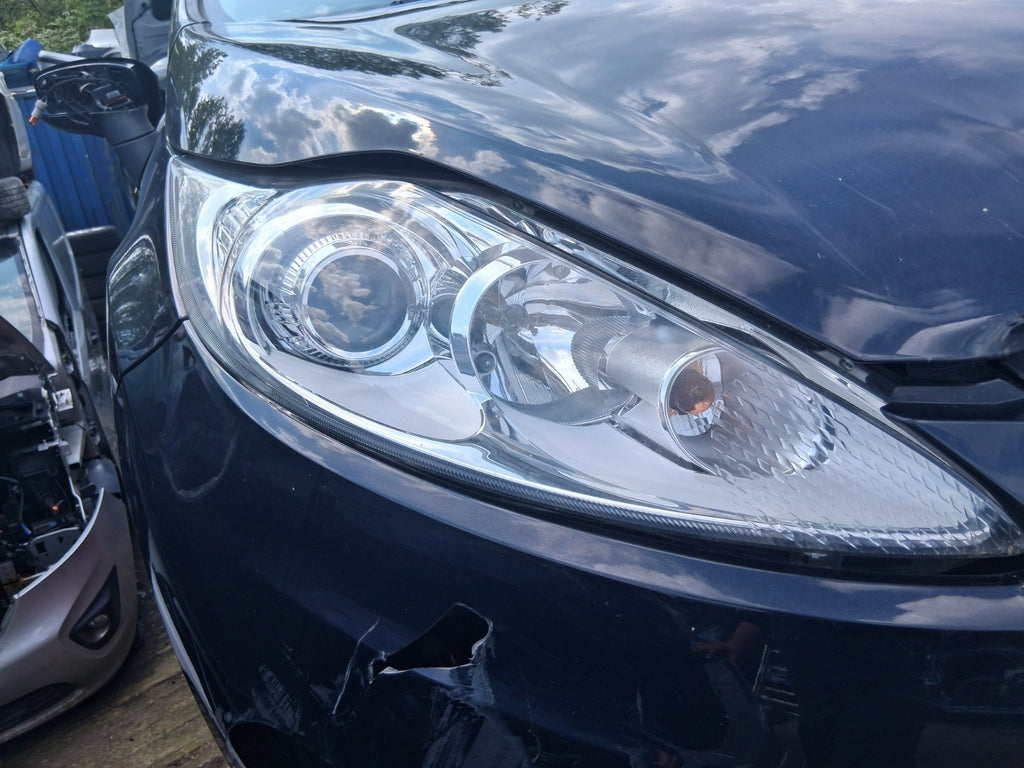 2012 FORD FIESTA MK7 5 DOOR OSF DRIVER SIDE FRONT RIGHT HEADLIGHT