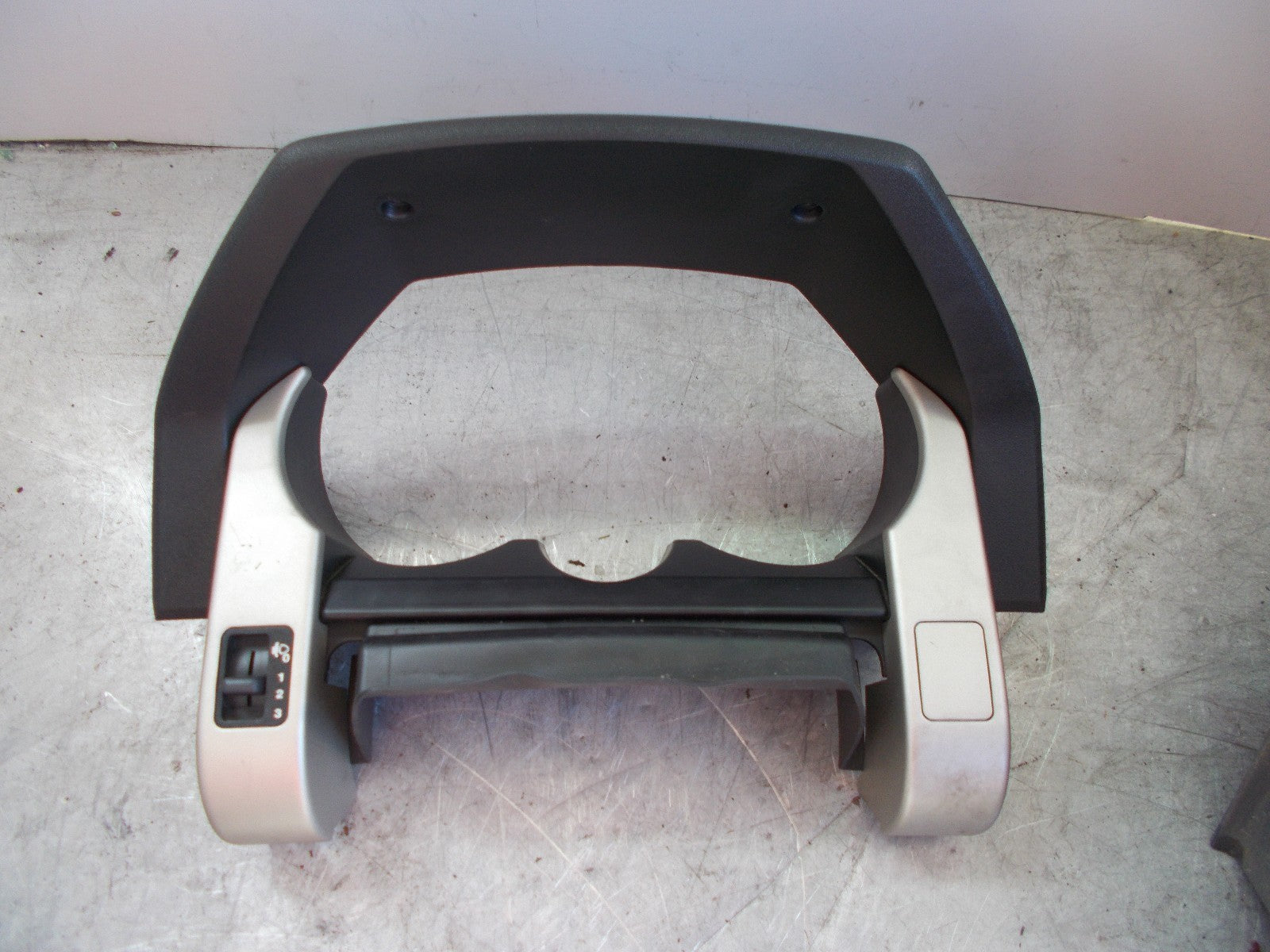 LAND ROVER FREELANDER  CLOCK SPEEDOMETER SURROUND FAV500020XXX