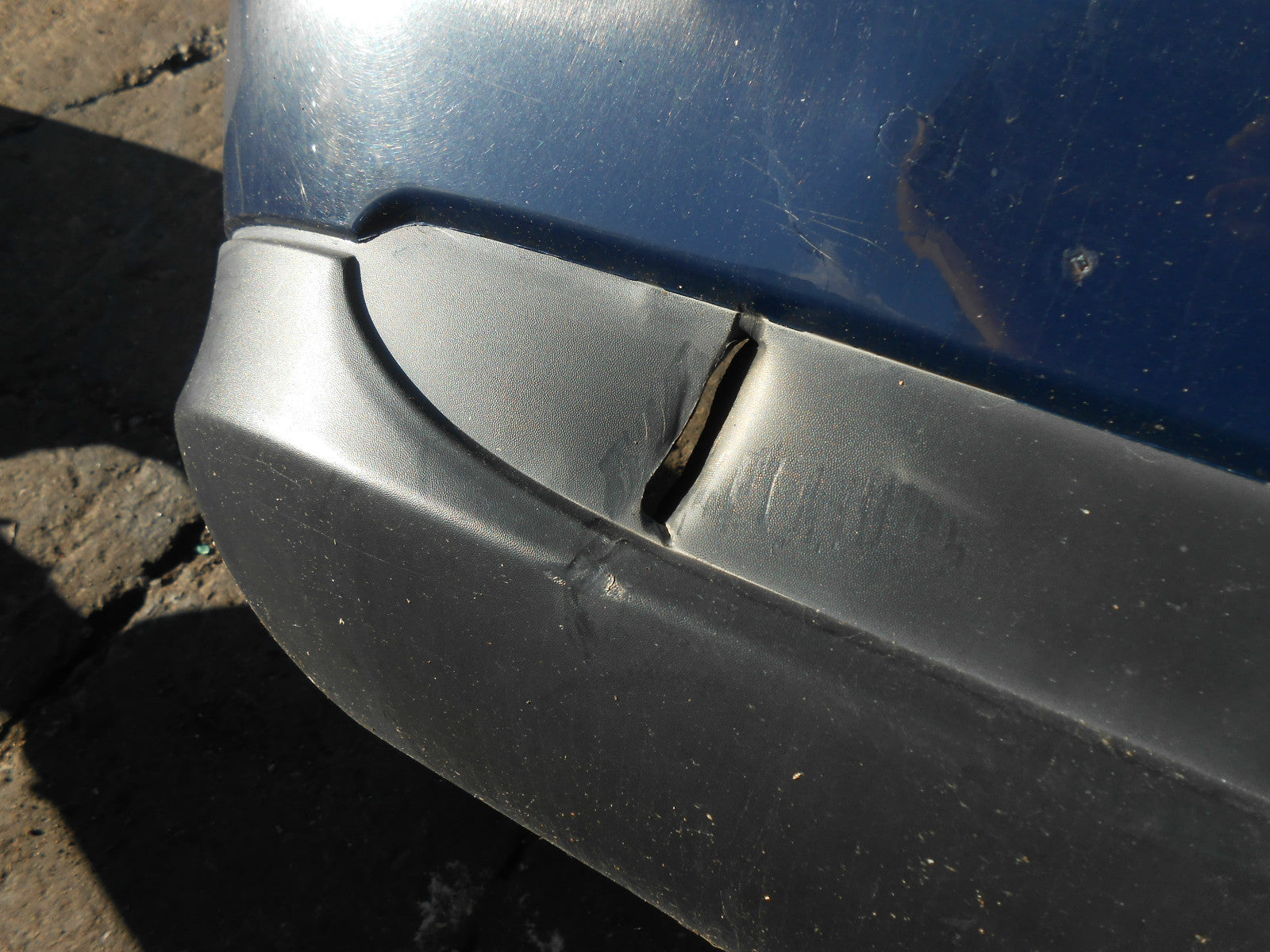 CITROEN C5 2001 HATCHBACK COMPLETE REAR BUMPER DARK BLUE