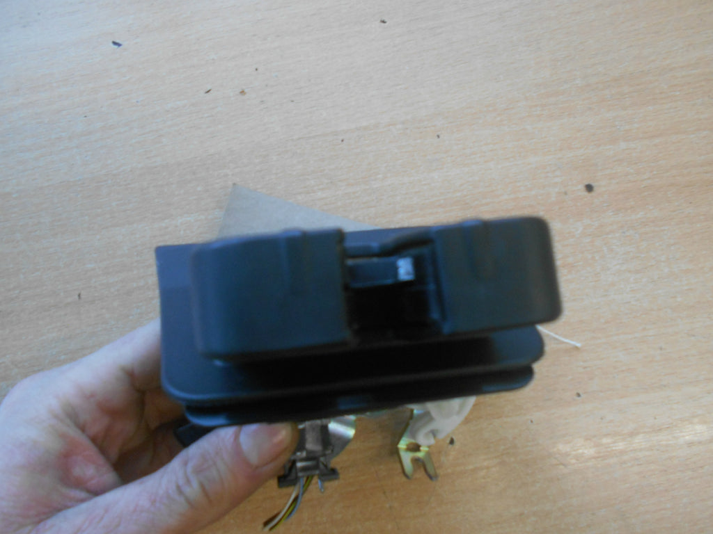 AUDI A3 8V 2013 BOOTLID BOOT TAILGATE LOCK CATCH MECH 8R0827505