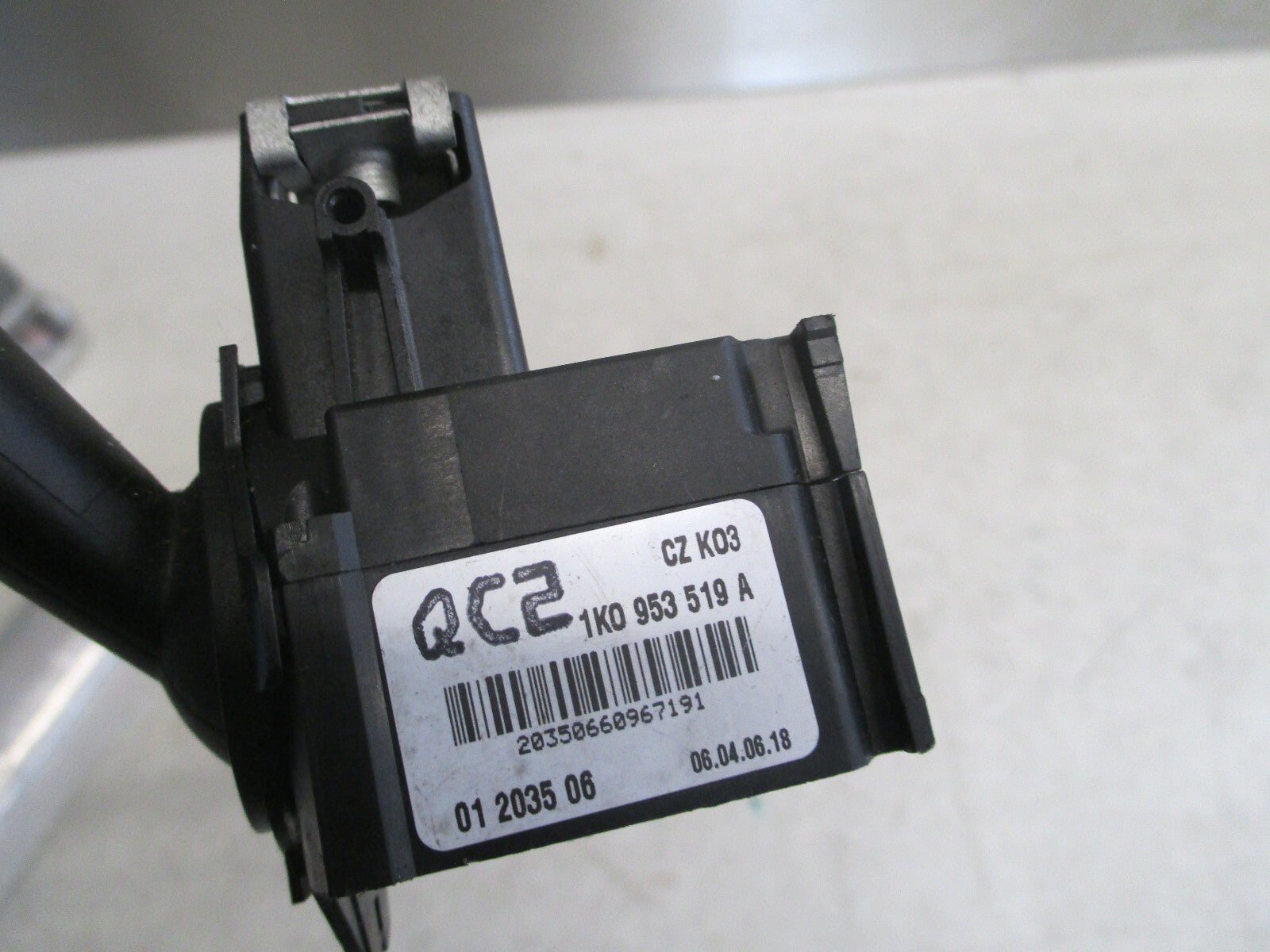 VW VOLKSWAGEN GOLF 2006 WINDSCREEN WIPER STALK SWITCH 1K0953519A