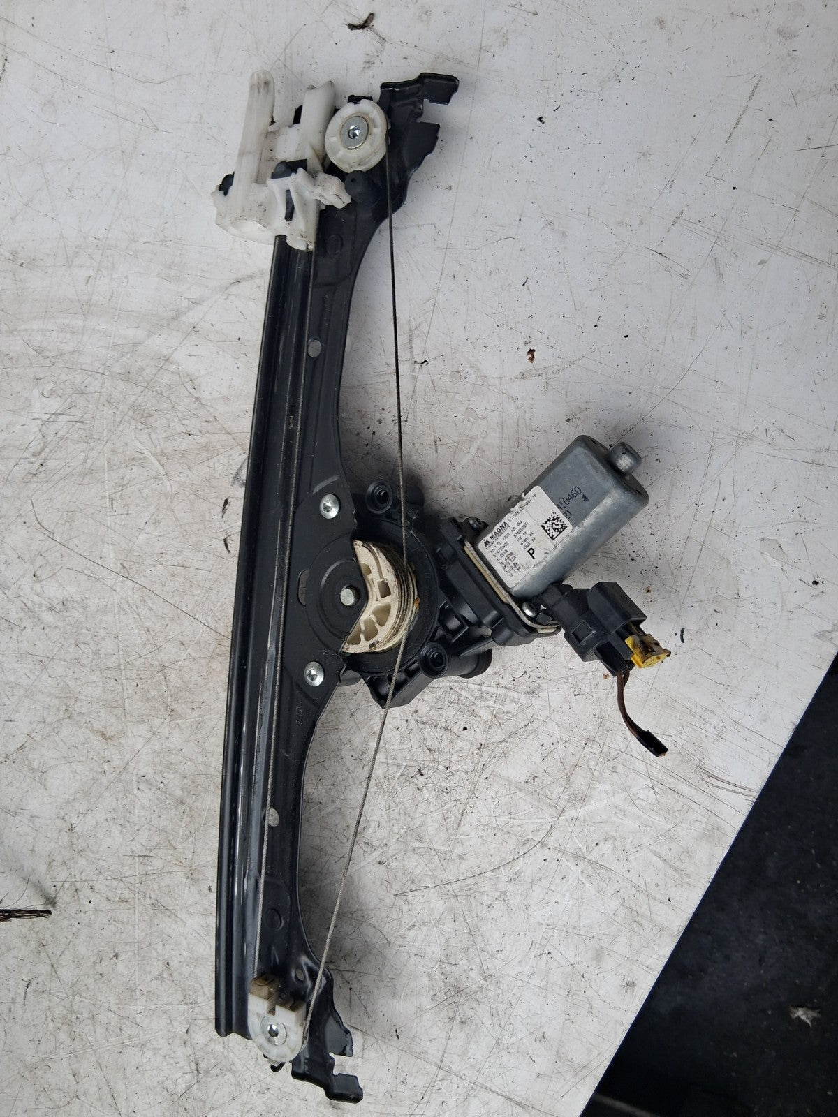 2015 FIAT 500 OSF DRIVER SIDE FRONT RIGHT WINDOW MOTOR REGUALTOR 519760930