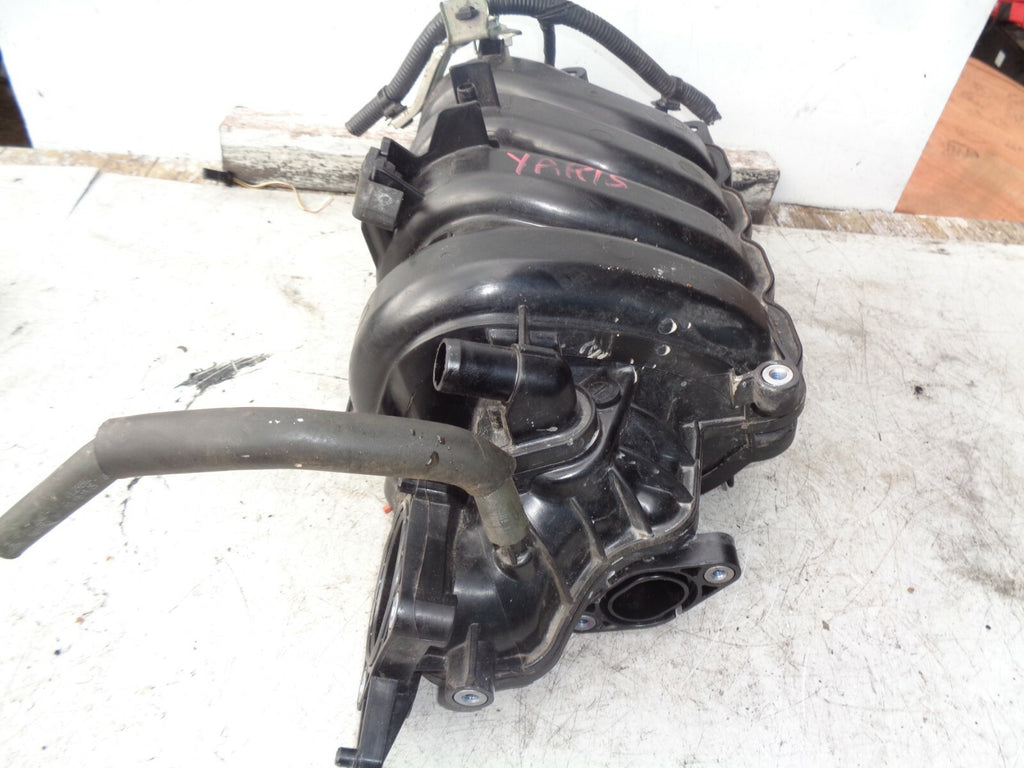 TOYOTA YARIS MK3 2013 PETROL PLASTIC ENGINE INLET MANIFOLD