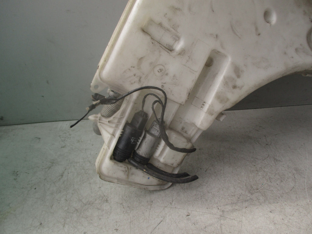 2009 BMW 1 SERIES WINDSCREEN WASHER BOTTLE TANK & PUMP 45R010142