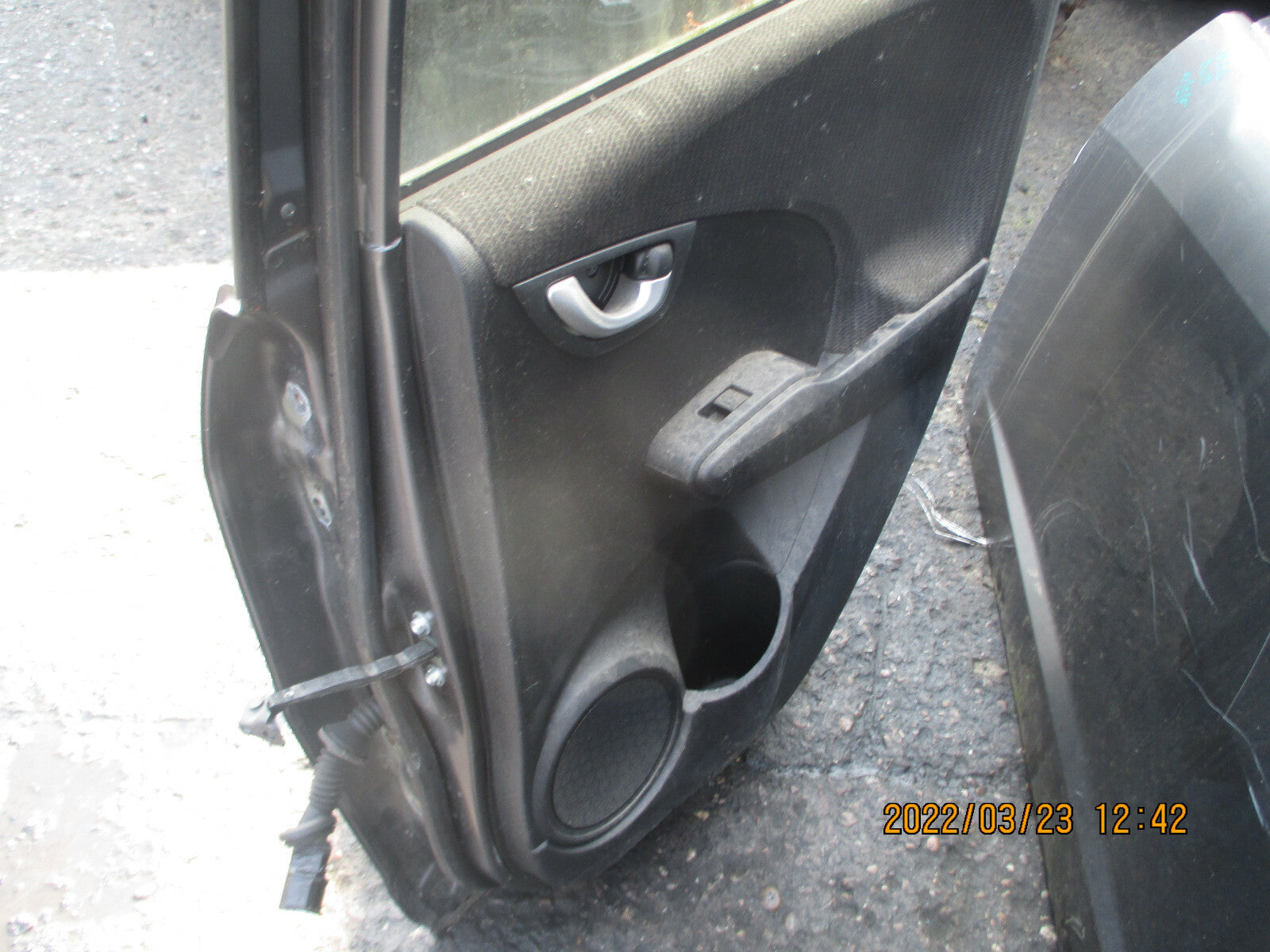 HONDA JAZZ MK3 2014 OSR DRIVER SIDE REAR DOOR COMPLETE GREY