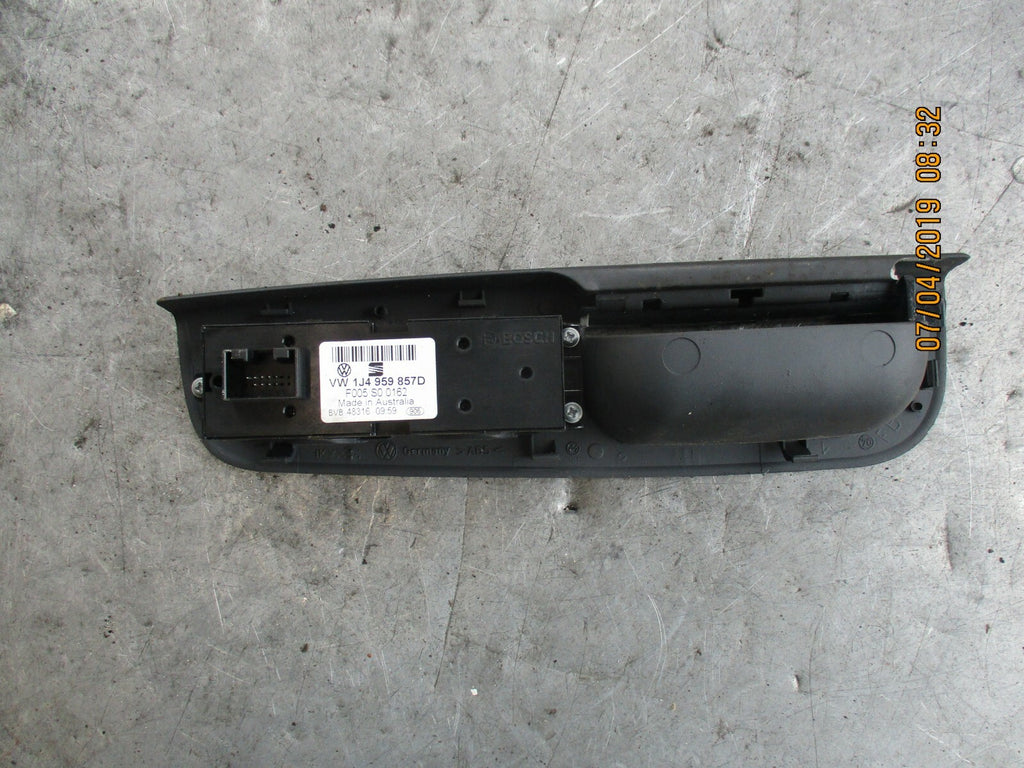 VW VOLKSWAGEN BORA 2002 OSF DRIVER FRONT WINDOW SWITCHES 1J4959857D