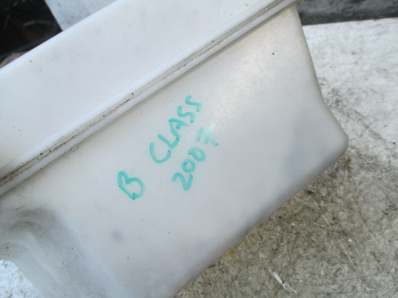 MERCEDES B CLASS W245 2007 WINDSCREEN WASHER WATER BOTTLE