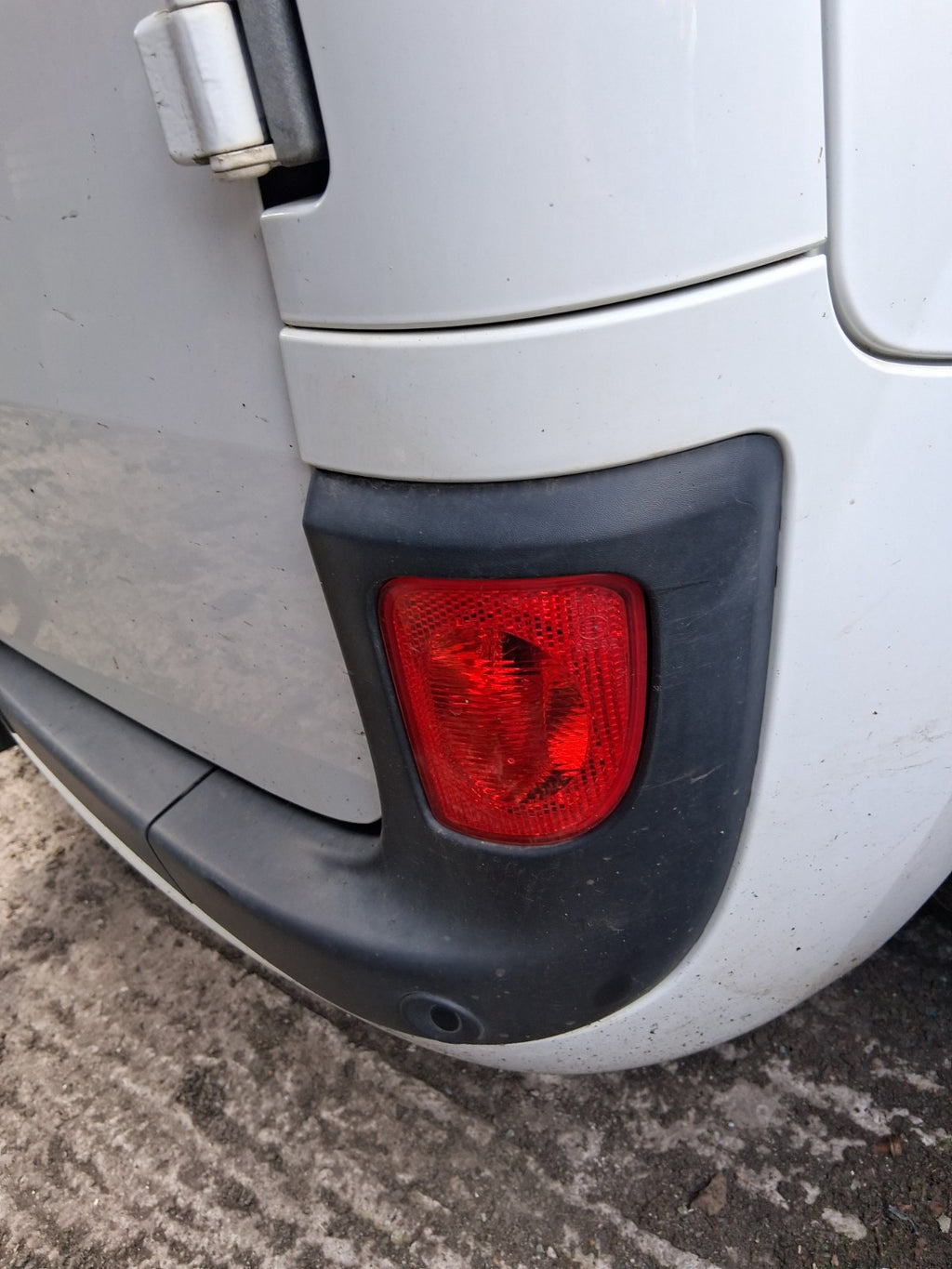 2020 RENAULT KANGOO MK2 FACELIFT COMPLETE REAR BUMPER WITHOUT TOW BAR
