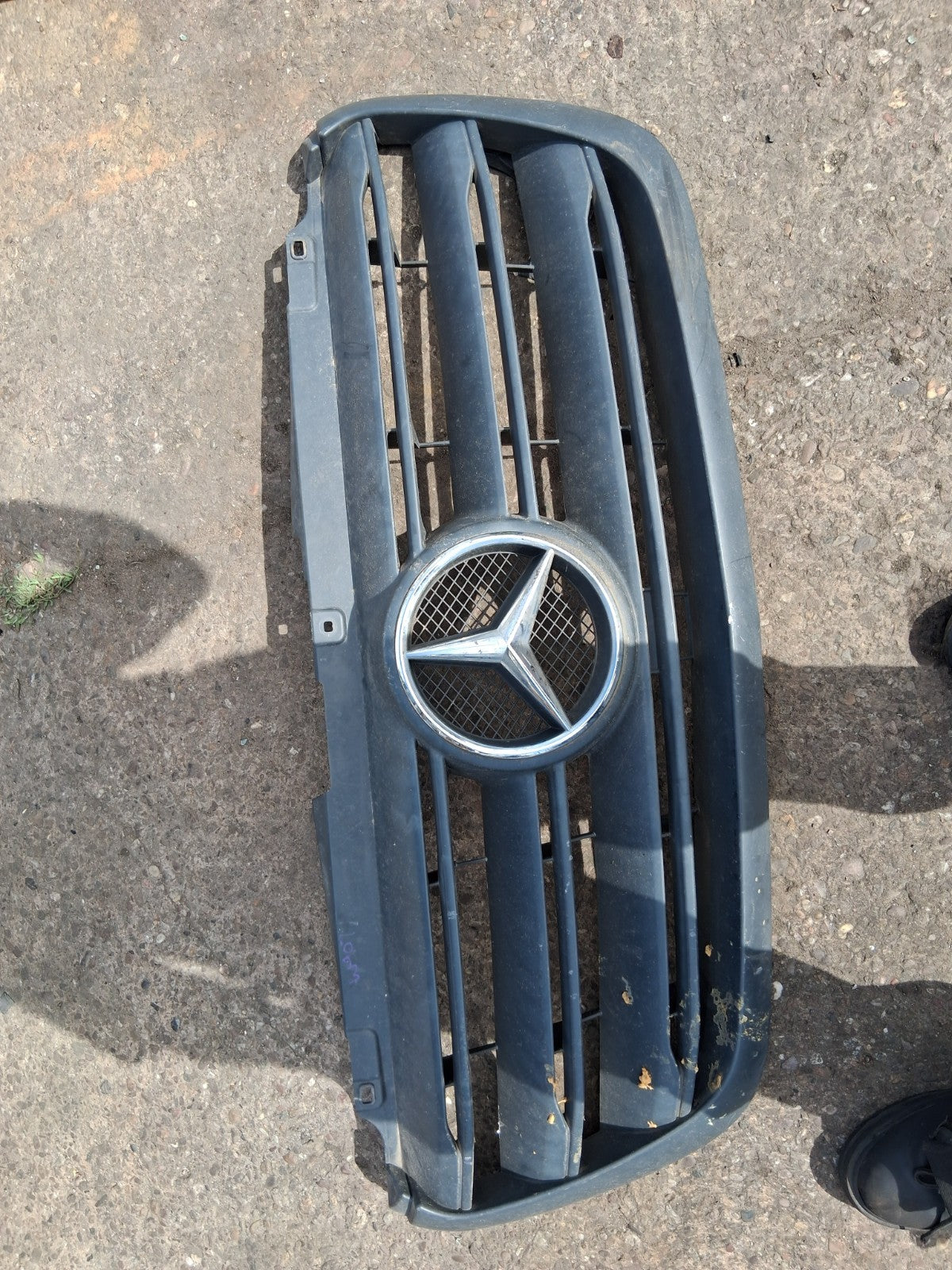 2021 MERCEDES SPRINTER W907 FRONT BUMPER WITH GRILL & BADGE GRILLE A9108852600