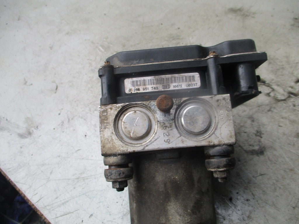 2013 NISSAN QUAHQAI ABS PUMP CONTROL MODULE 0265951743