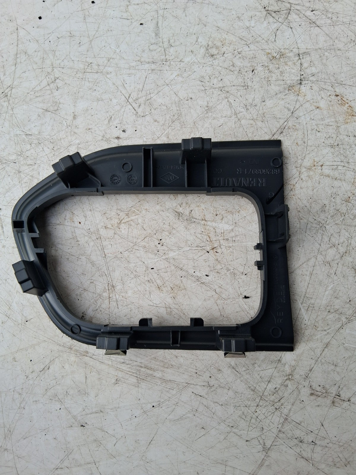 2023 RENAULT MASTER MK3 CENTRE AIR VENT COVER TRIM 682608971R
