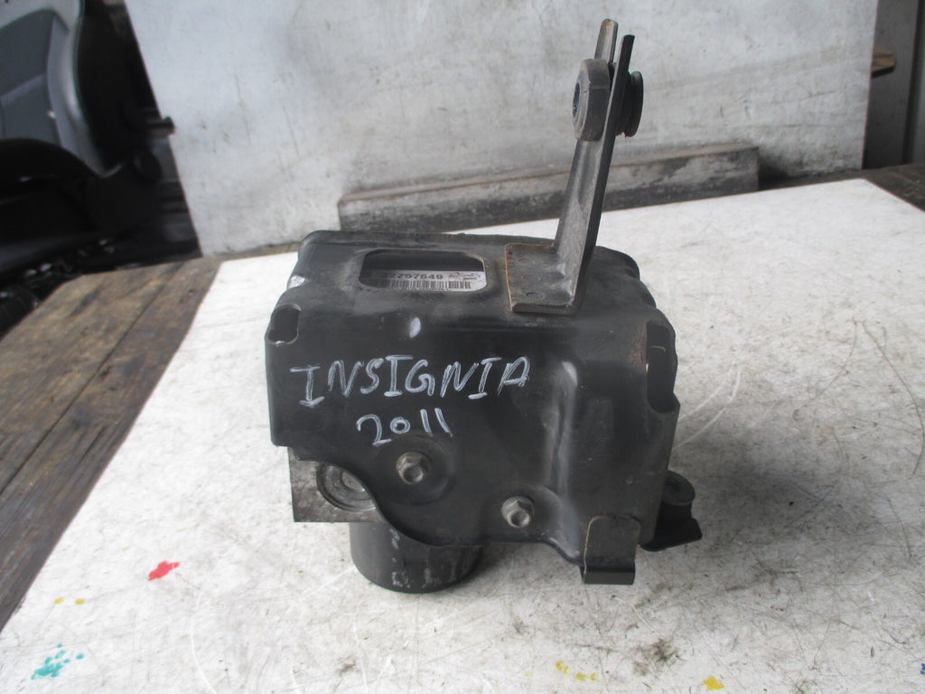 VAUXHALL INSIGNIA 2011 2.0 DIESEL ABS PUMP CONTROL MODULE 22757649