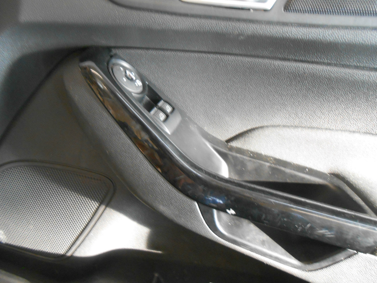 FORD FIESTA MK7 2010 5 DOOR OSF DRIVER SIDE FRONT DOOR CARD PANEL SWITCH