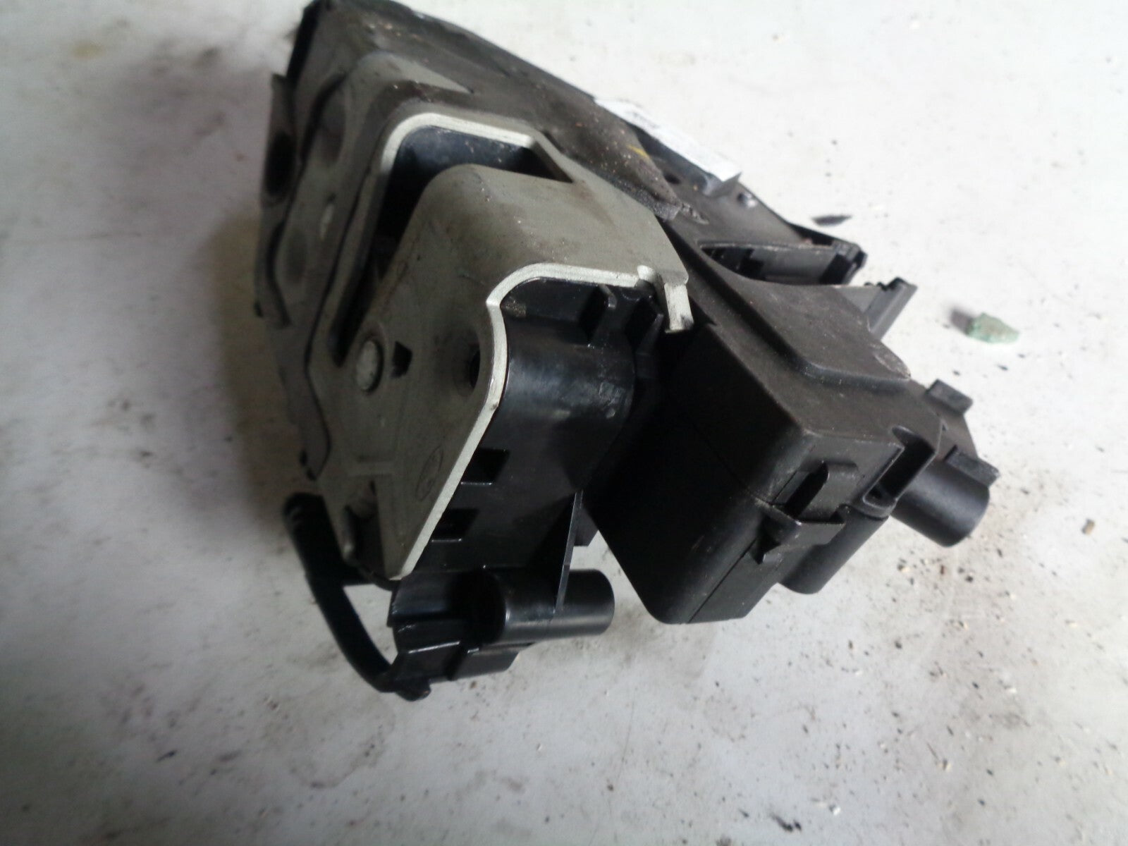 FORD ECOSPORT 2019 5 DOOR NSF PASSENGER SIDE FRONT DOOR LOCK GN15A219A65AC
