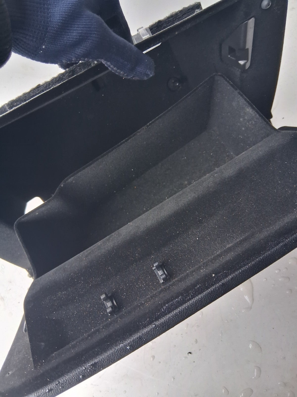 2022 ALFA ROMEO STELVIO NSF NEAR FRONT LEFT SIDE GLOVE BOX STORAGE 01561258610