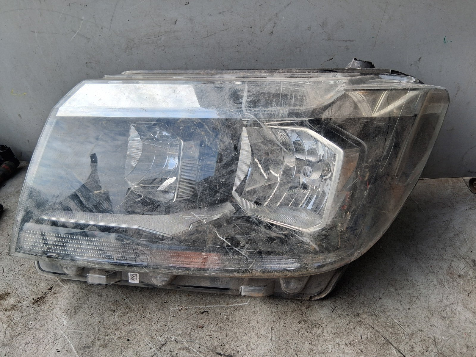2022 VOLKSWAGEN CRAFTER MK2 NSF PASSENGER SIDE FRONT LEFT HEADLIGHT 7C2941005