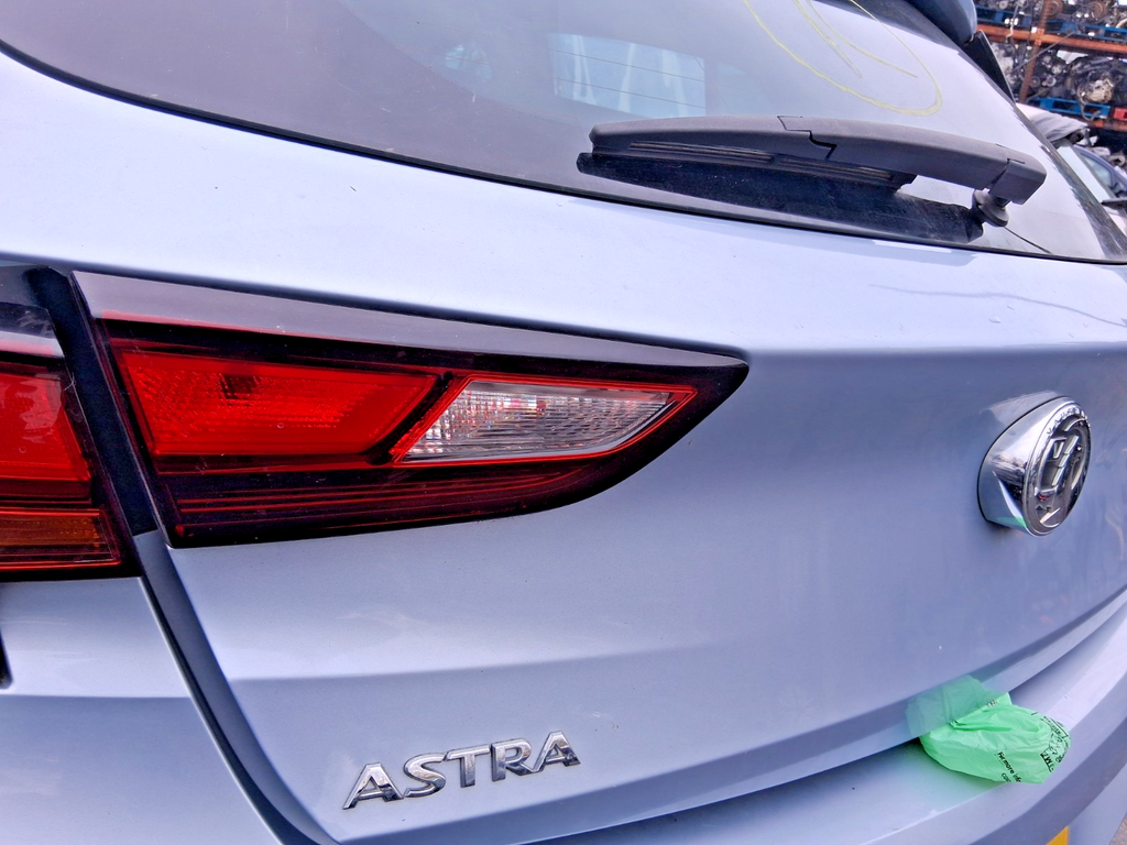 2019 VAUXHALL ASTRA K NSR PASSENGER SIDE REAR LEFT INNER TAIL LIGHT
