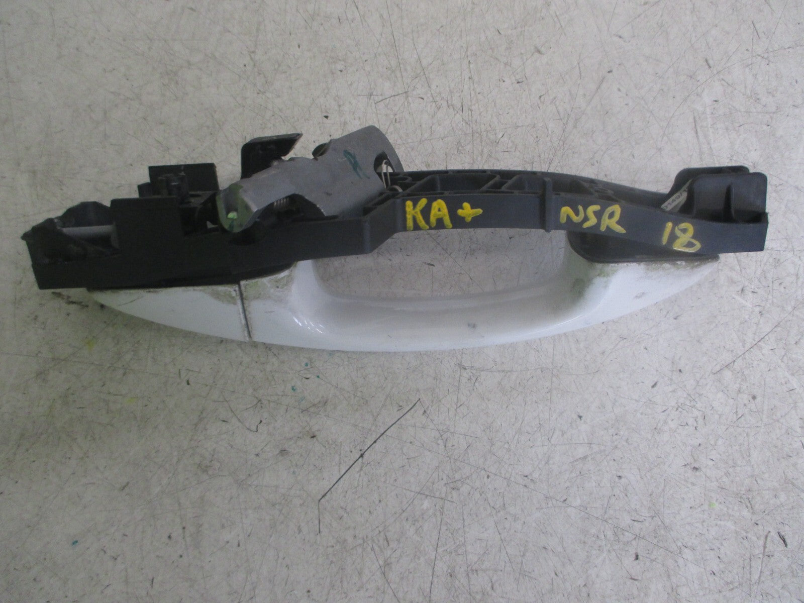 FORD KA+ MK3 2018 NSR PASSENGER SIDE DOOR HANDLE WHITE