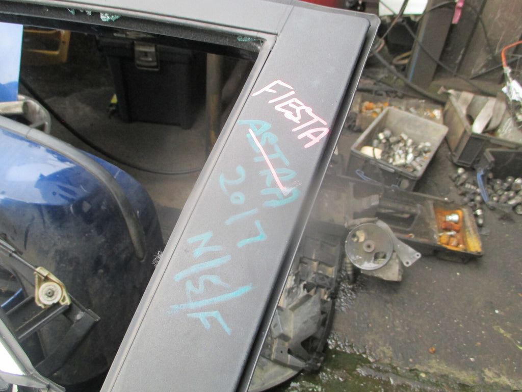 FORD FIESTA MK7 2017 3 DOOR NSF PASSENGER SIDE FRONT BARE DOOR SHELL ONLY BLACK