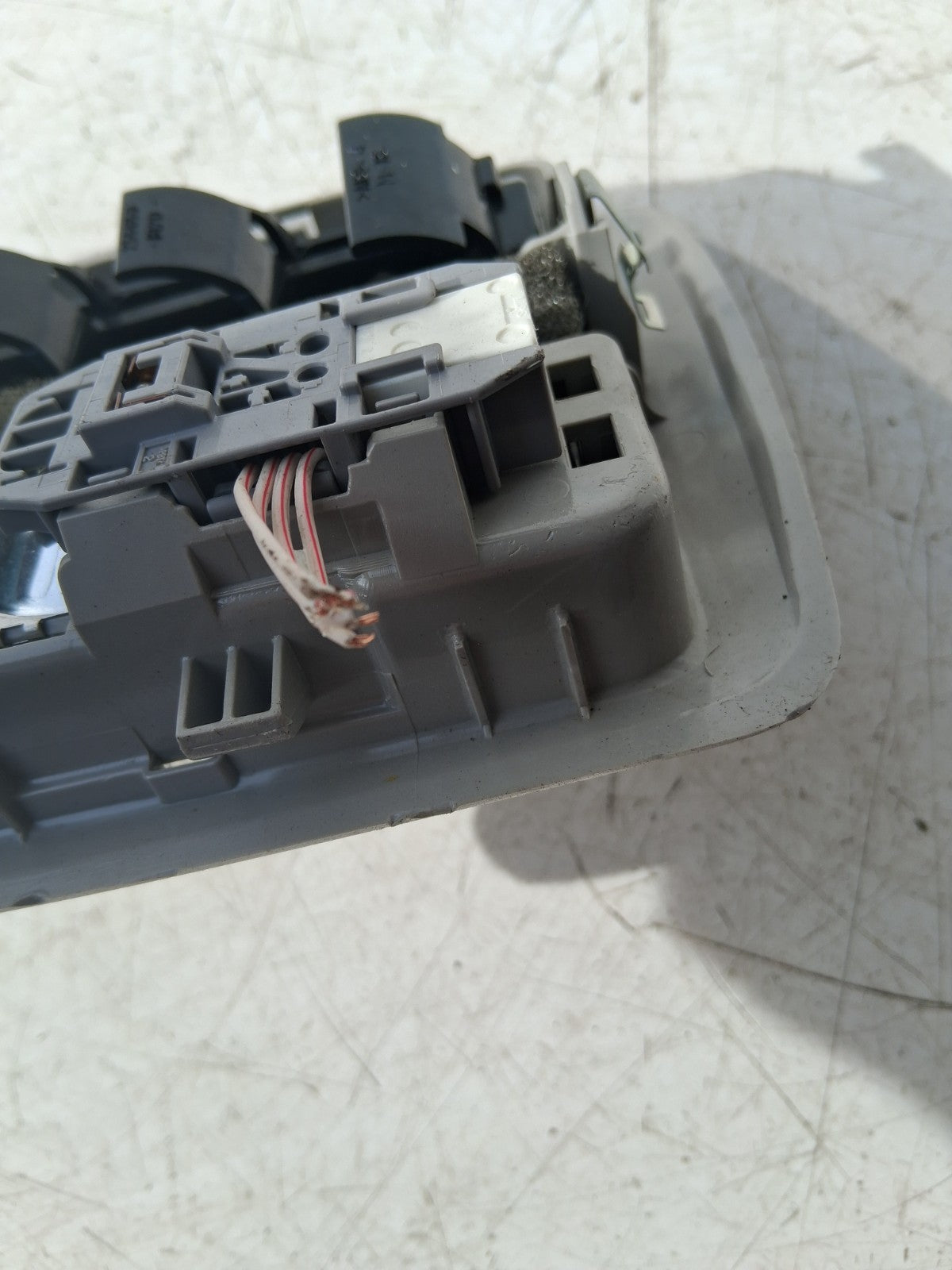 TOYOTA ESTIMA MK3 2013 RIGHT OFF DRIVER SIDE INTERIOR READING LIGHT 8125028080
