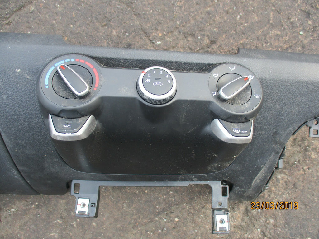 KIA RIO YB (MK4) GLOVE BOX COMPARTMENT & CLIMATE CONTROLS 84760H8900 84510H8900