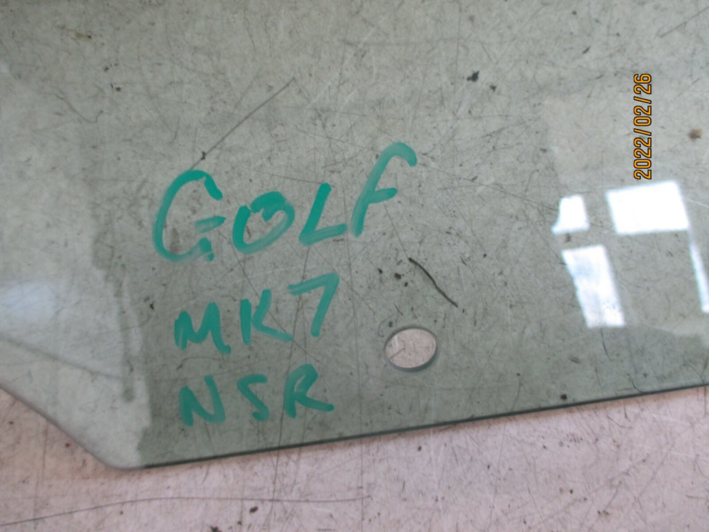 VOLKSWAGEN GOLF 2018 MK7NSR REAR PASSENGER SIDE WINDOW GLASS