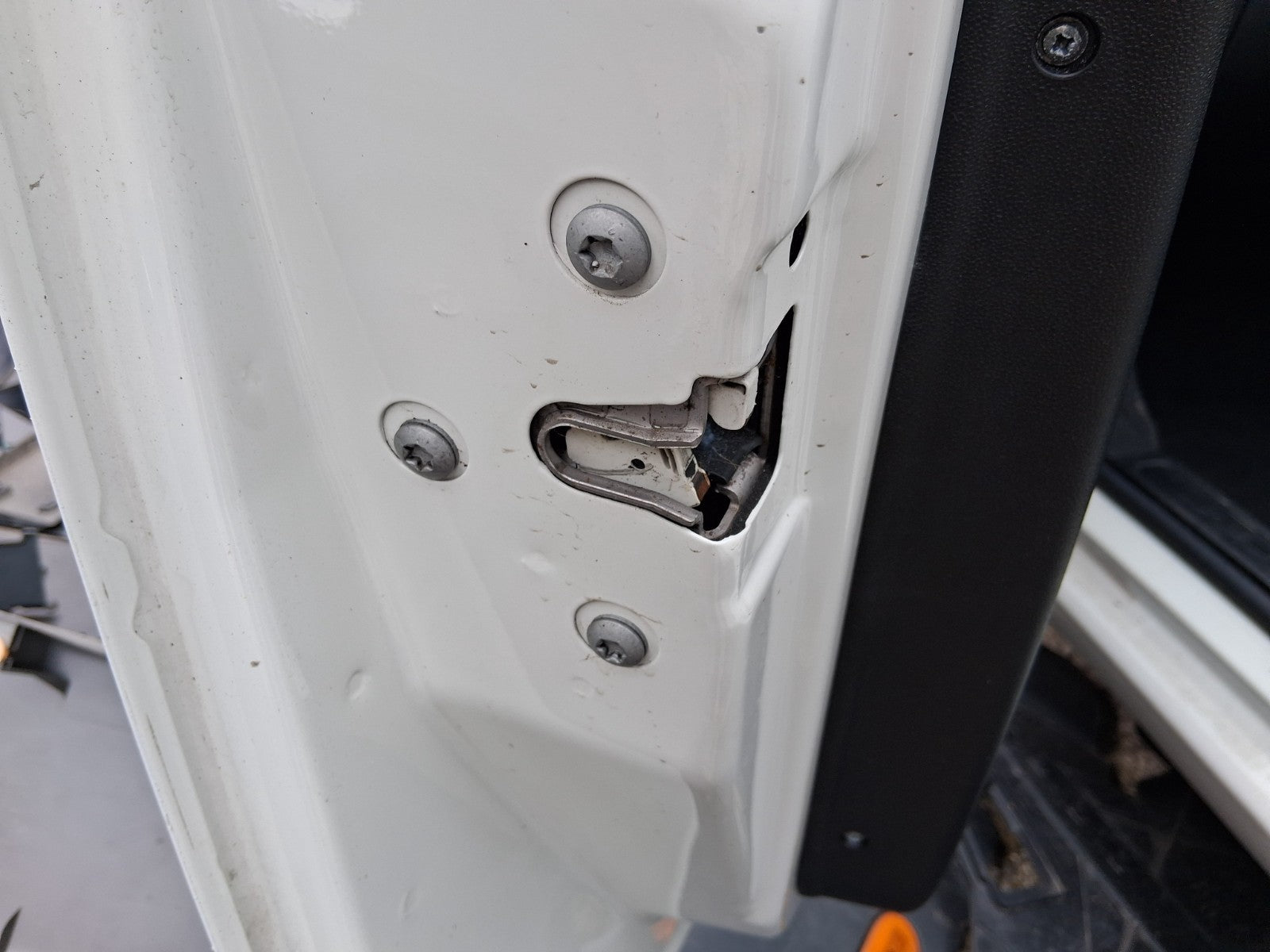 2014 FIAT PUNTO 5 DOOR MK3 NSF PASSERGER SIDE FRONT DOOR LOCK MECHANISM