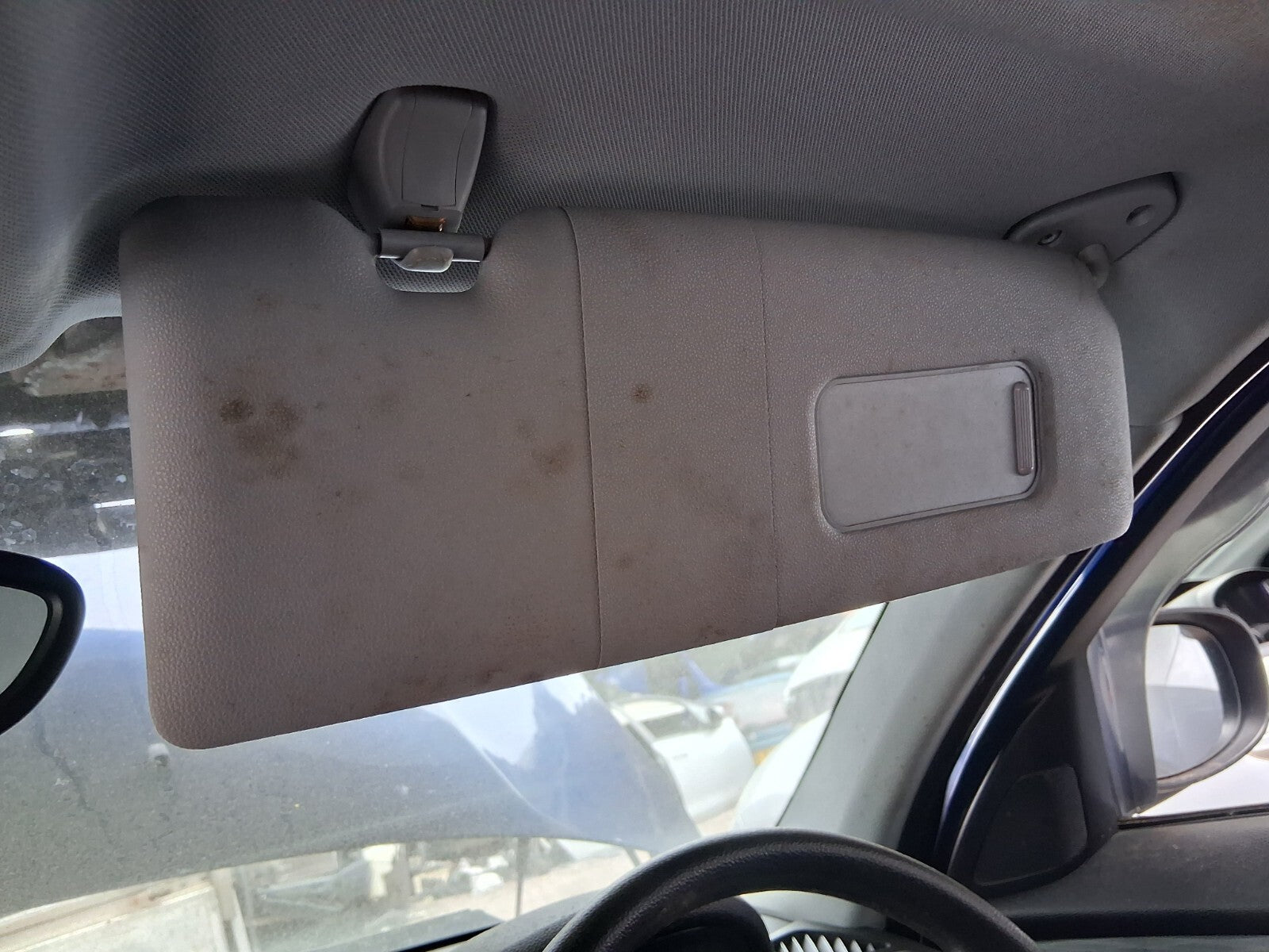 2011 BMW 1 SERIES E87 OSF DRIVER SIDE RIGHT FRONT INTERIOR SUN VISOR SHADE