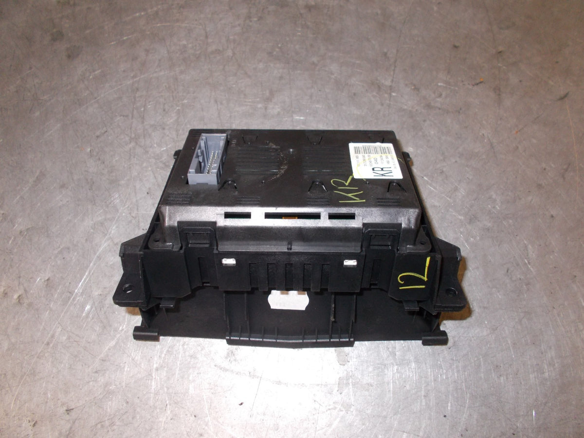 VAUXHALL ASTRA H 2004 DIGITAL CLOCK DISPLAY SCREEN 13111165