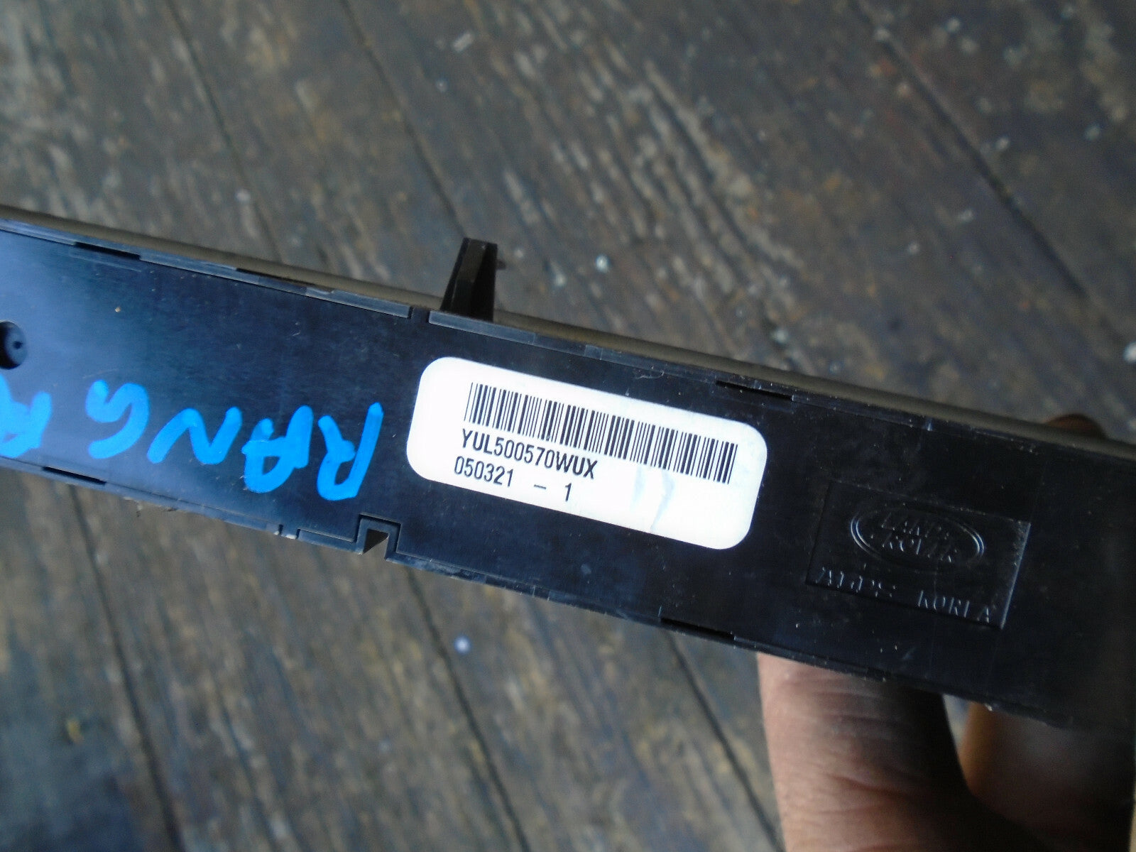 RANGE ROVER SPORT 2005 L320 CENTRE HAZARD WARNING LIGHT SWITCH YUL500570WUX