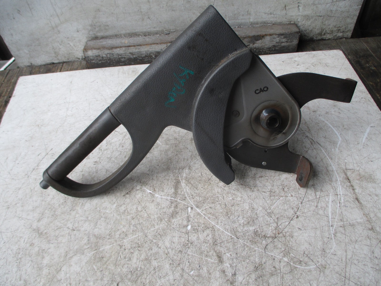 SSANGYONG KYRON 2009 2.0 DIESEL HAND BRAKE LEVER