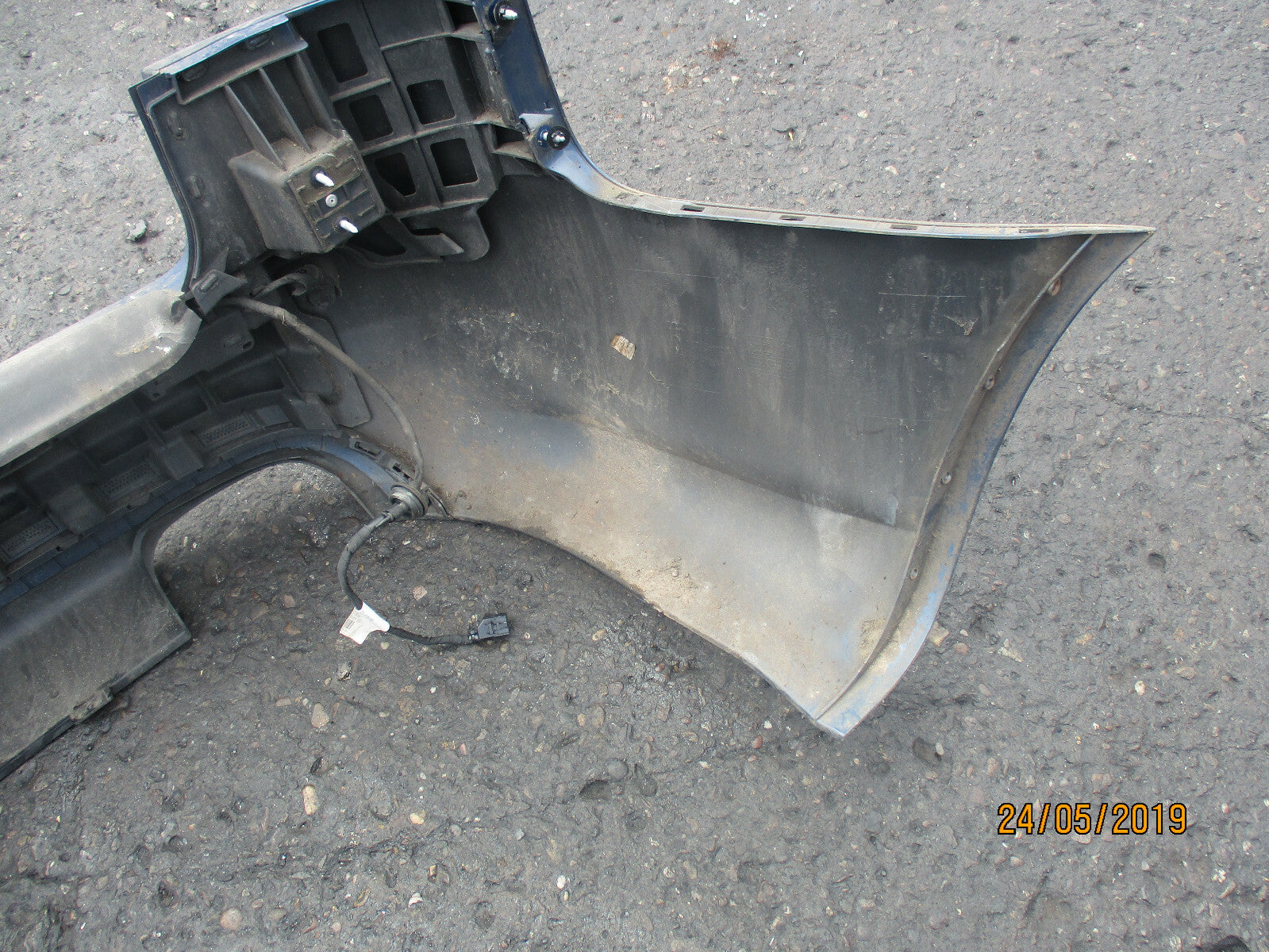 AUDI A4 B6 ESTATE REAR BUMPER COMPLETE BLUE