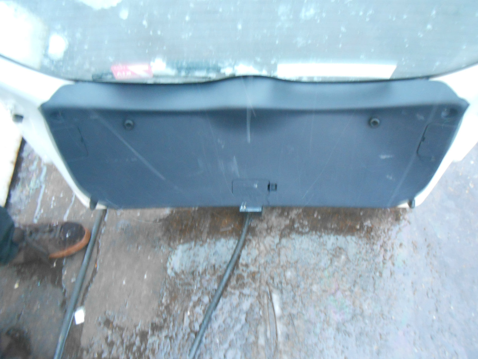 KIA RIO MK3 2014 HATCHBACK BOOTLID TAILGATE WIPER MOTOR GLASS BADGE WHITE