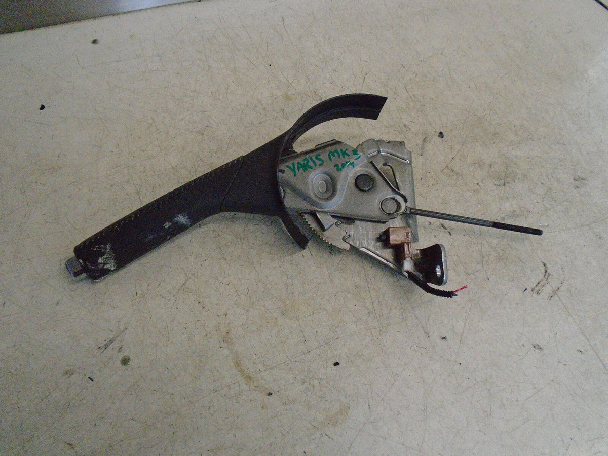 TOYOTA YARIS MK3 2014 PARKING HANDBRAKE LEVER MECHANISM
