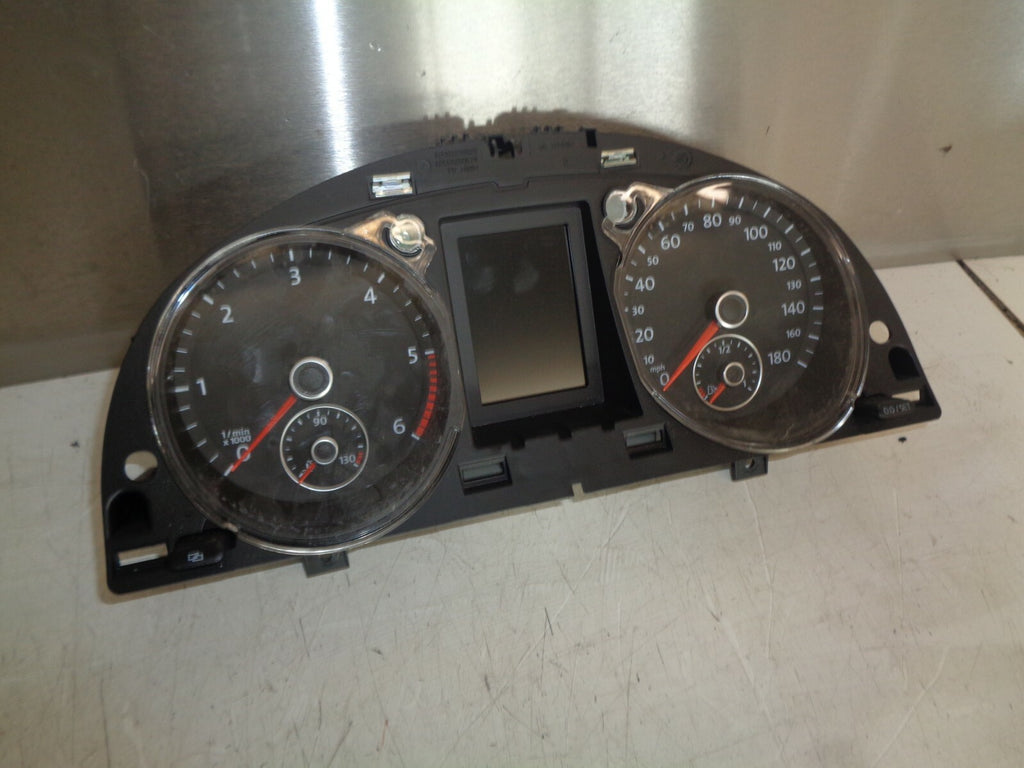 VW VOLKSWAGEN PASSAT CC 2012 2.0 DIESEL ENGINE SPEEDO SPEEDOMETER 3C8920971S